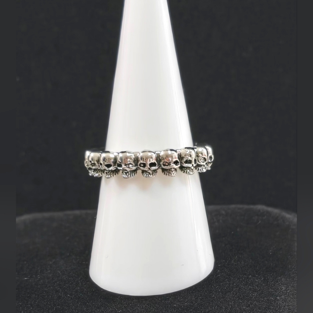 Silver Skull Ring
